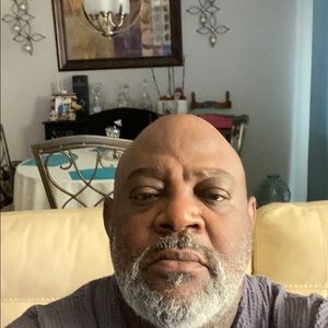 Meet your Posher, Lloyd